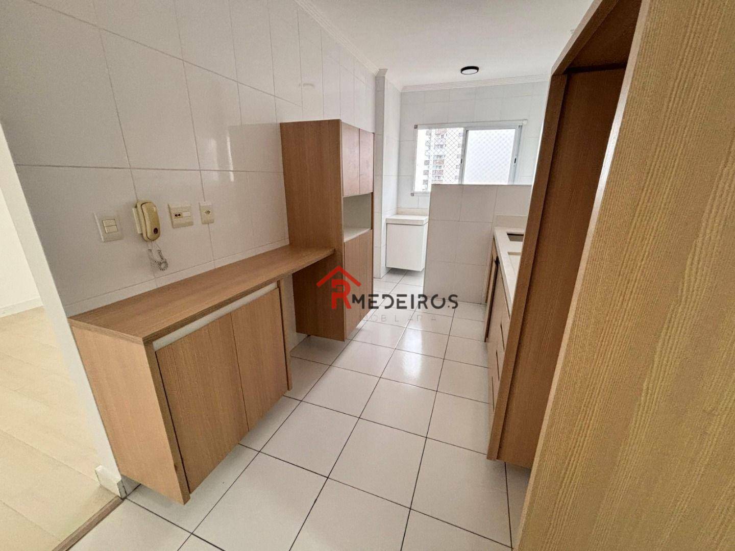 Apartamento à venda com 2 quartos, 80m² - Foto 9