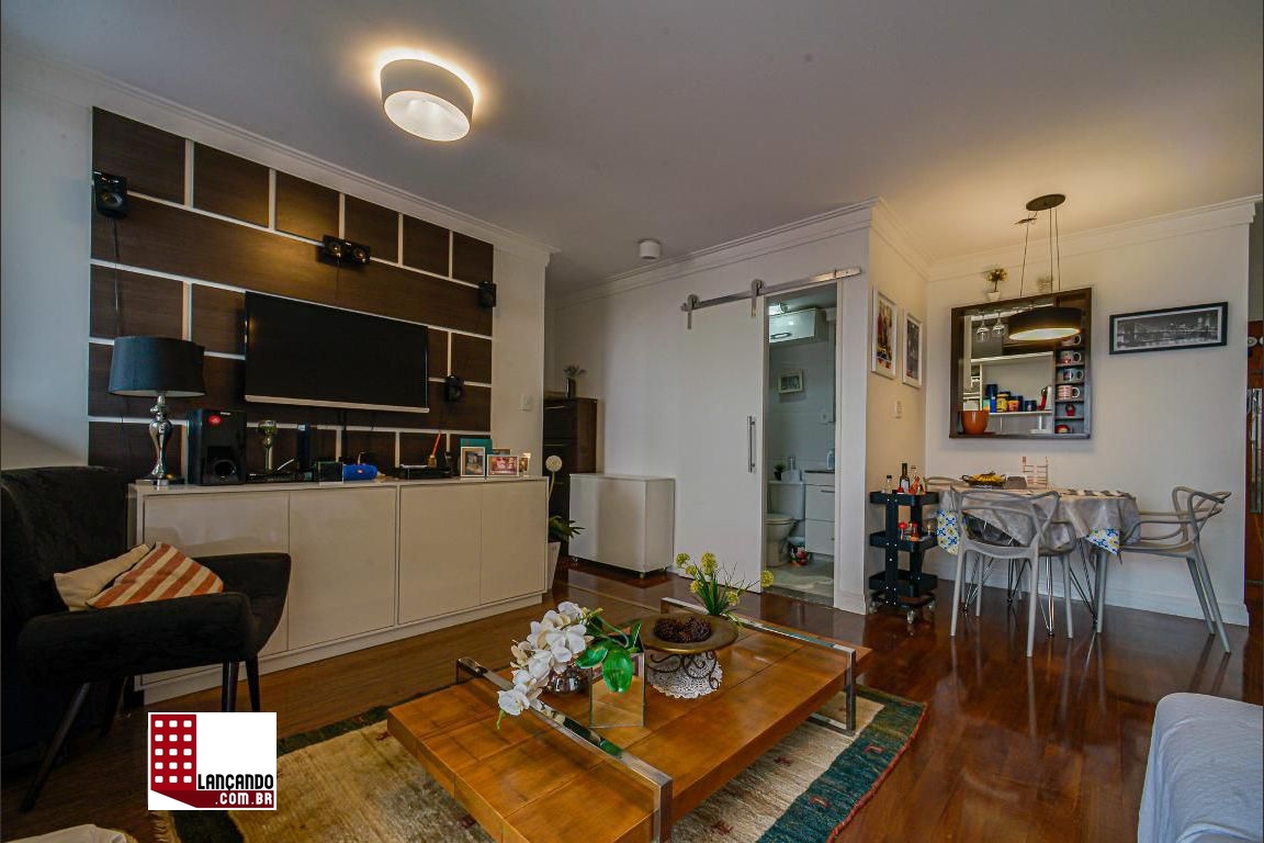 Apartamento à venda com 2 quartos, 70m² - Foto 7