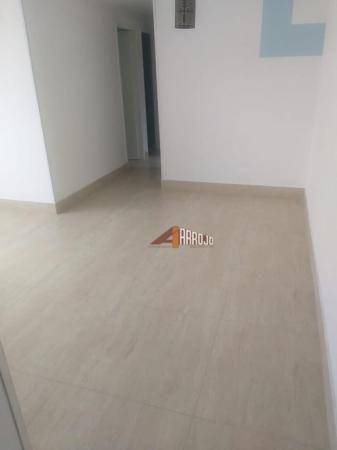 Apartamento à venda com 3 quartos, 70m² - Foto 3