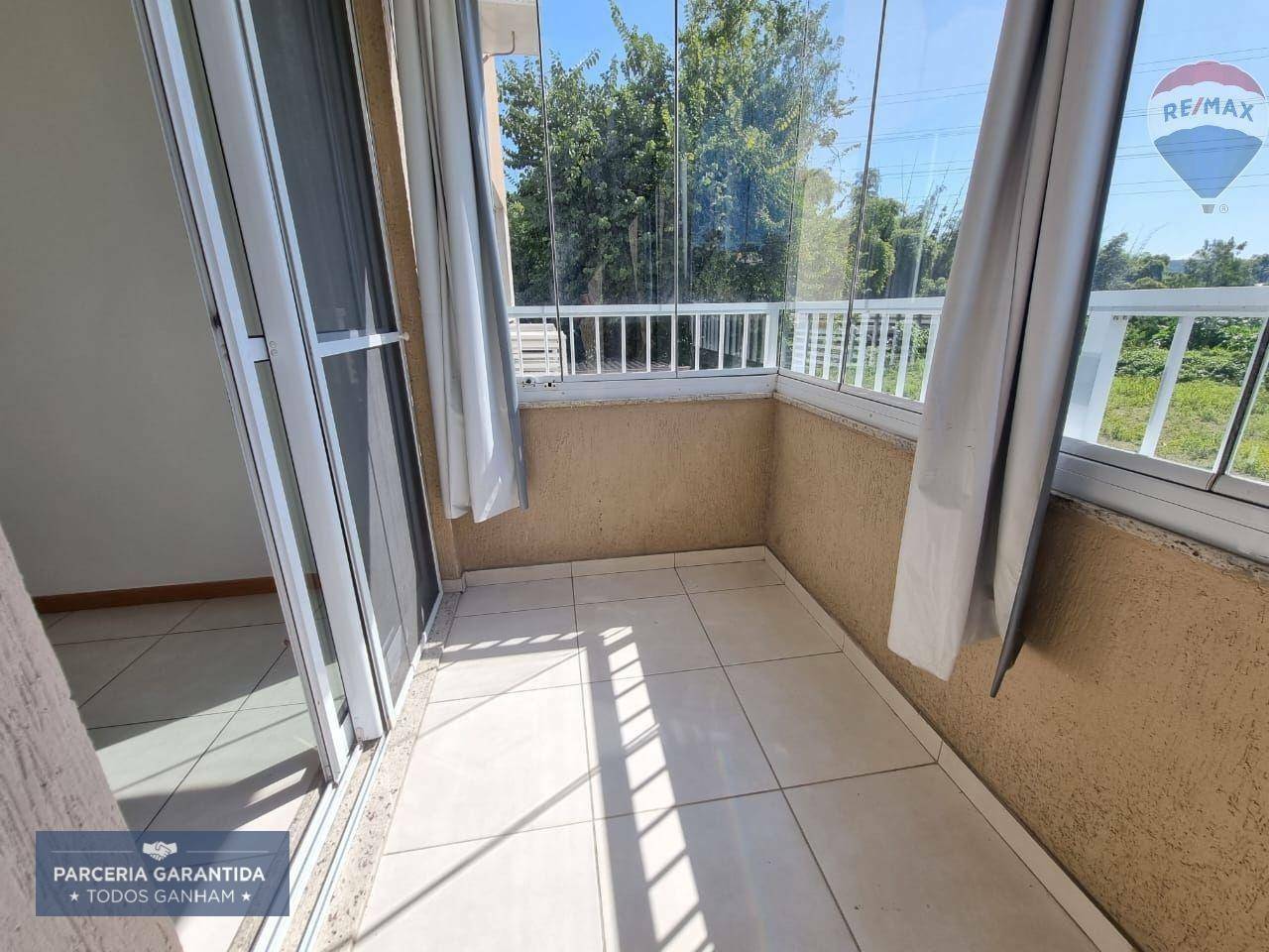 Apartamento à venda com 2 quartos, 58m² - Foto 3