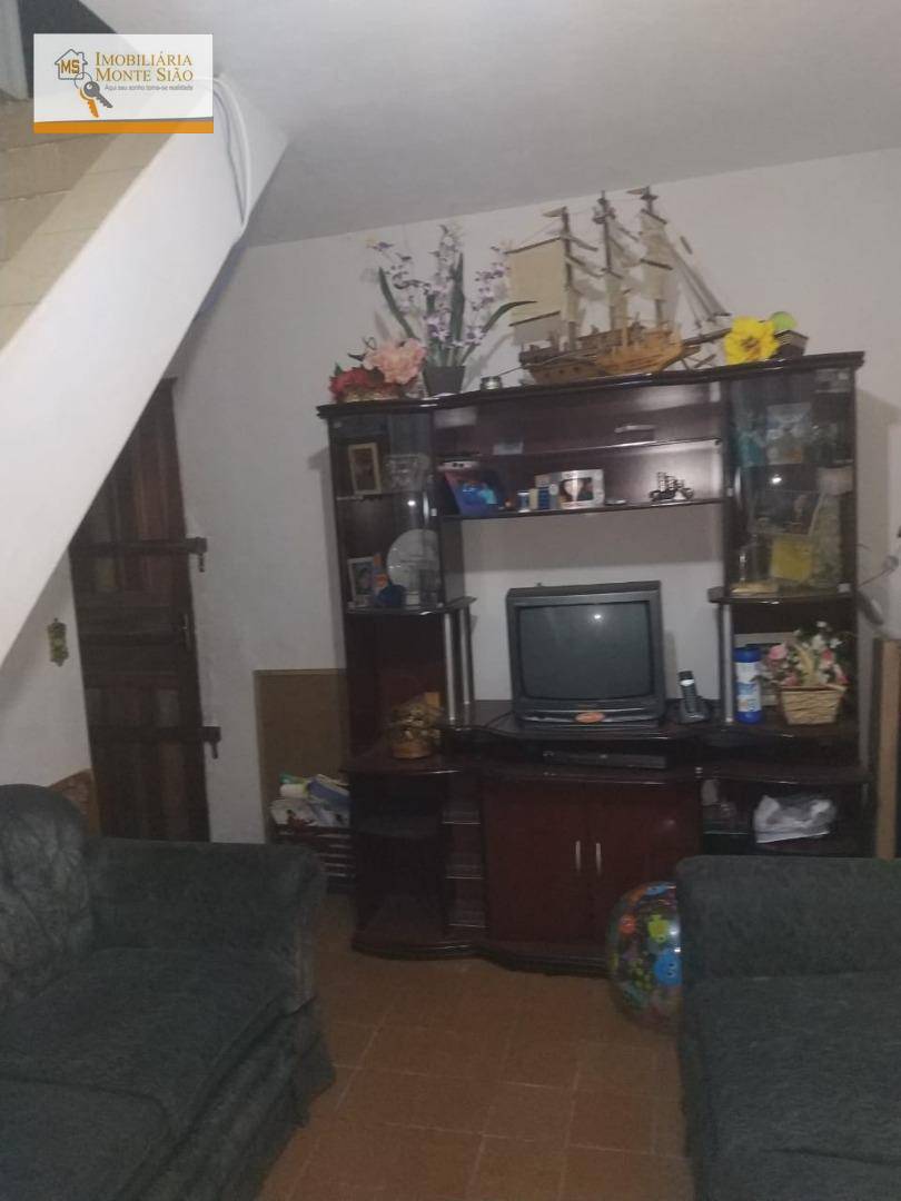 Sobrado à venda com 5 quartos, 200m² - Foto 24