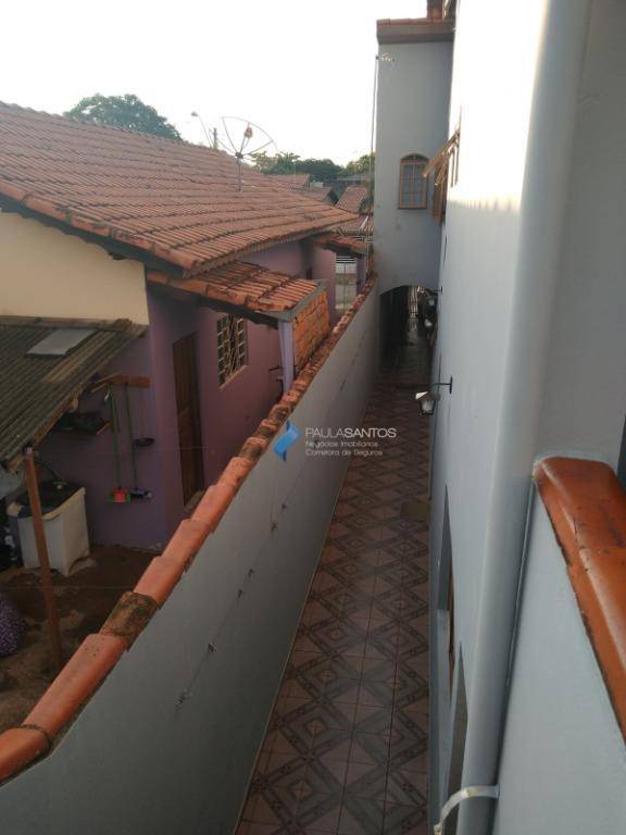 Casa à venda com 3 quartos, 160m² - Foto 9