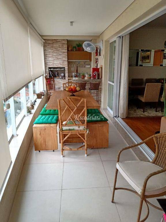 Apartamento à venda com 4 quartos, 158m² - Foto 1