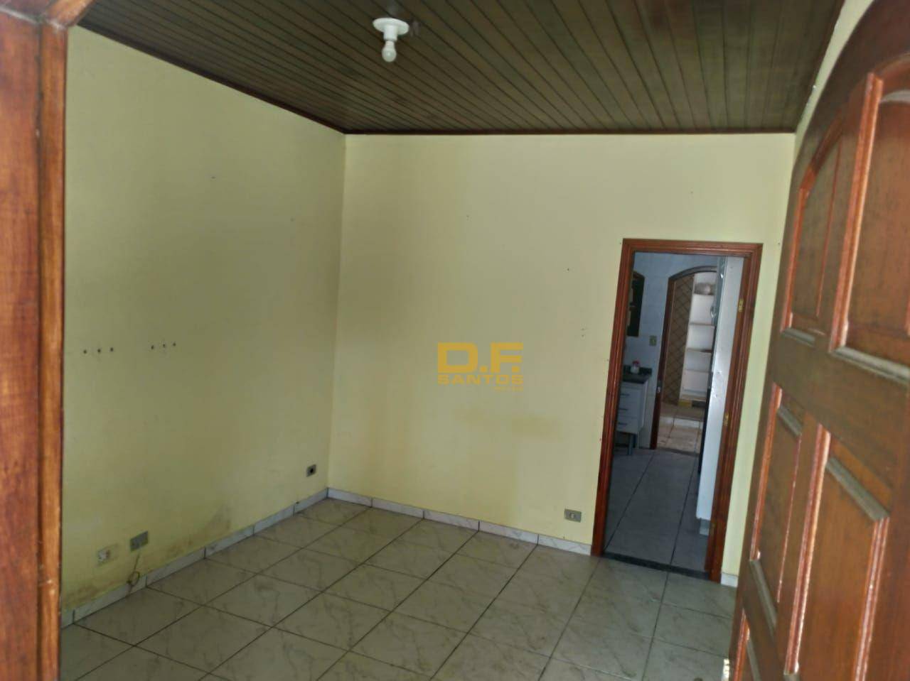 Casa à venda com 2 quartos, 1m² - Foto 4