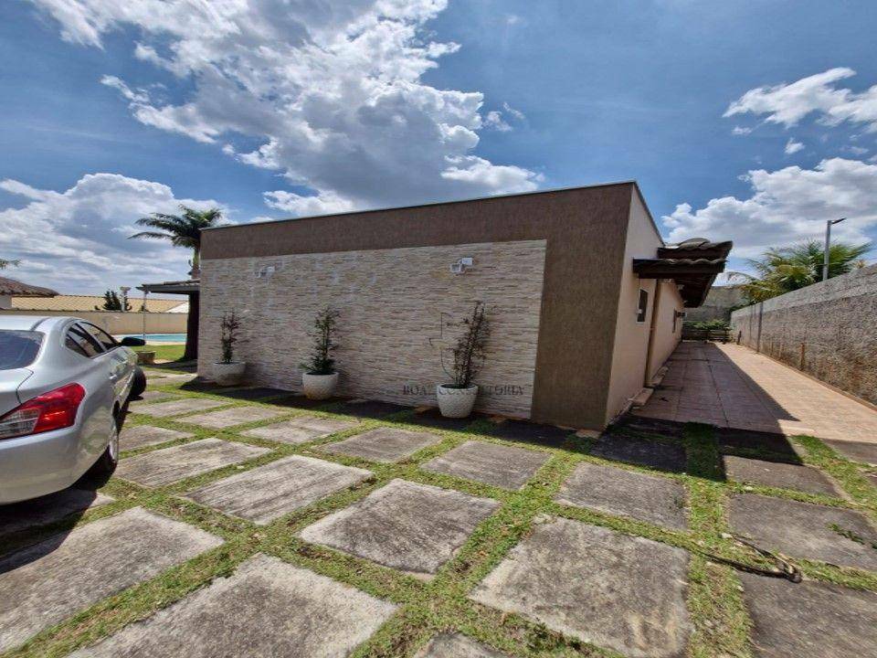 Casa de Condomínio à venda com 3 quartos, 277m² - Foto 1