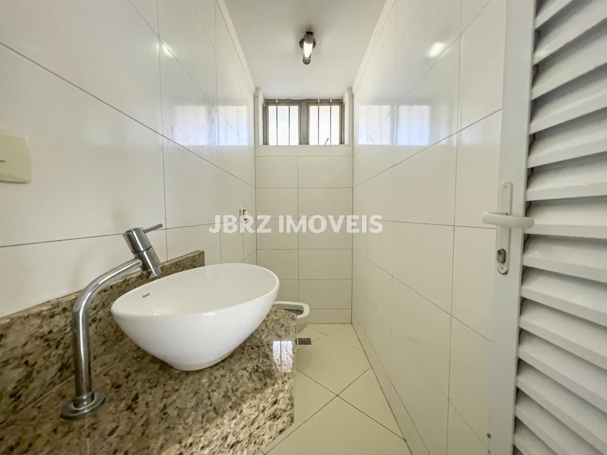 Casa à venda com 3 quartos, 379m² - Foto 30