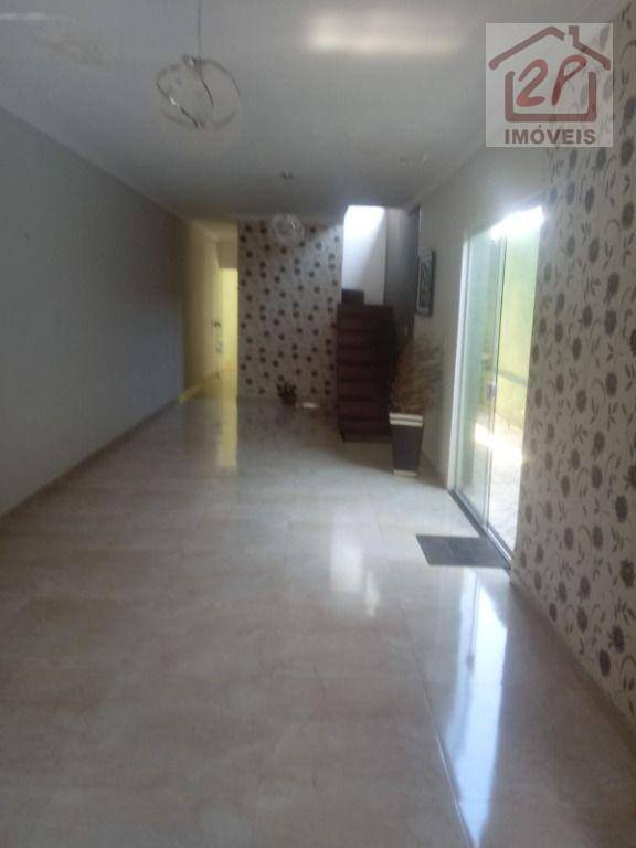 Sobrado à venda com 3 quartos, 100m² - Foto 4