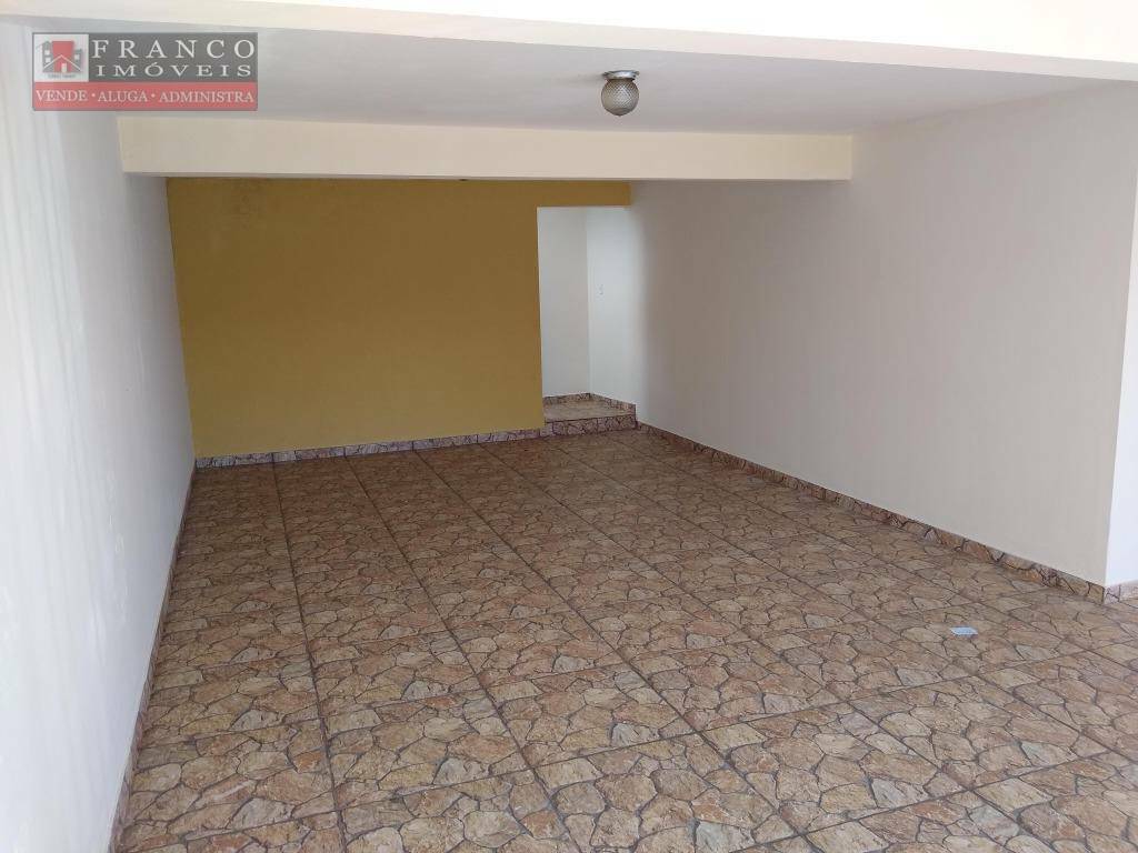 Casa à venda com 3 quartos, 200m² - Foto 4