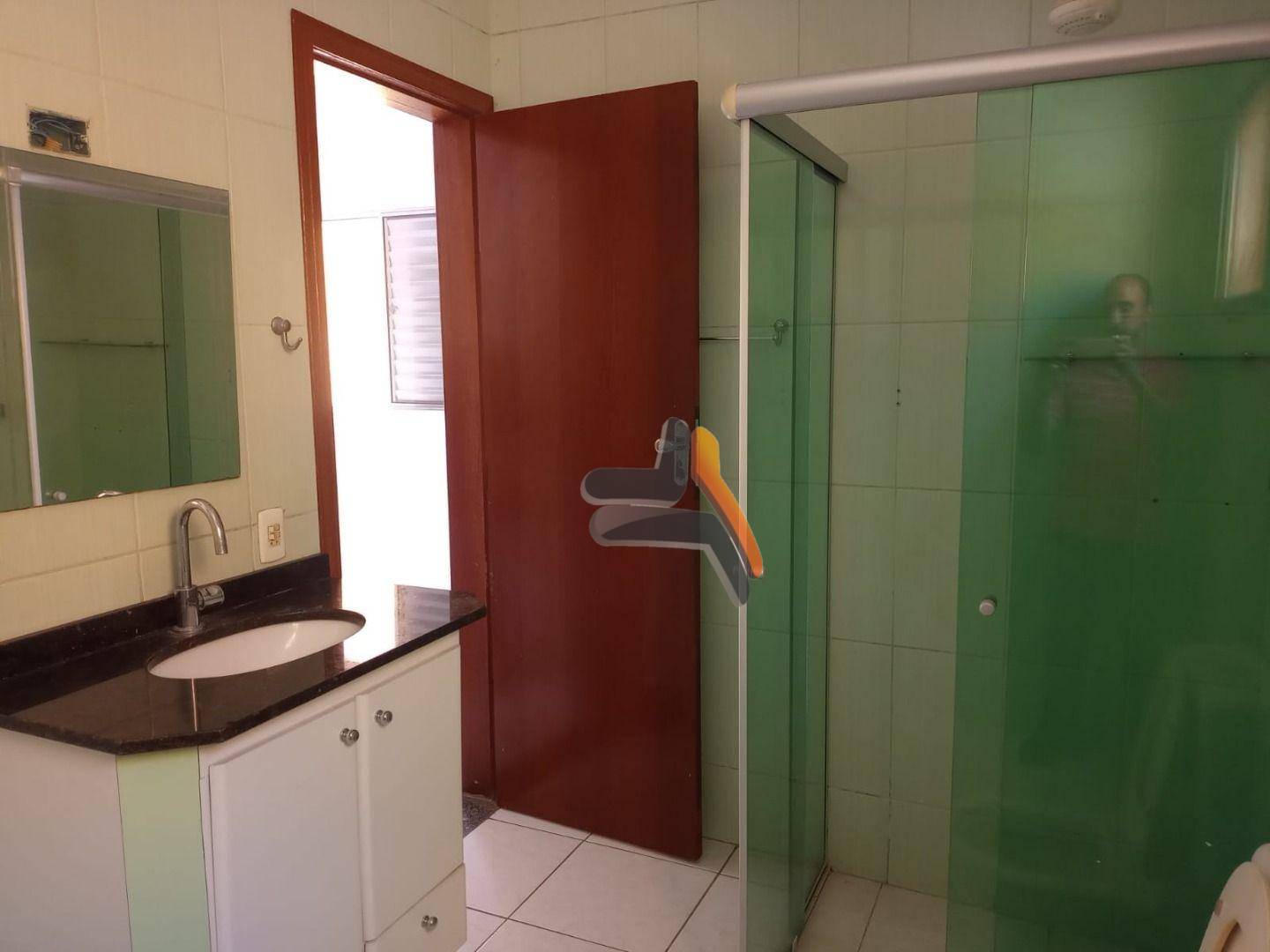 Casa à venda com 4 quartos, 232m² - Foto 11