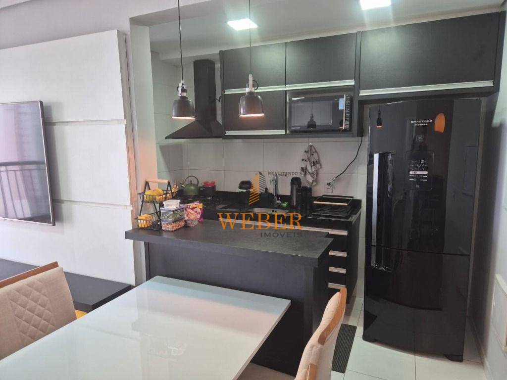 Apartamento à venda com 2 quartos, 69m² - Foto 3