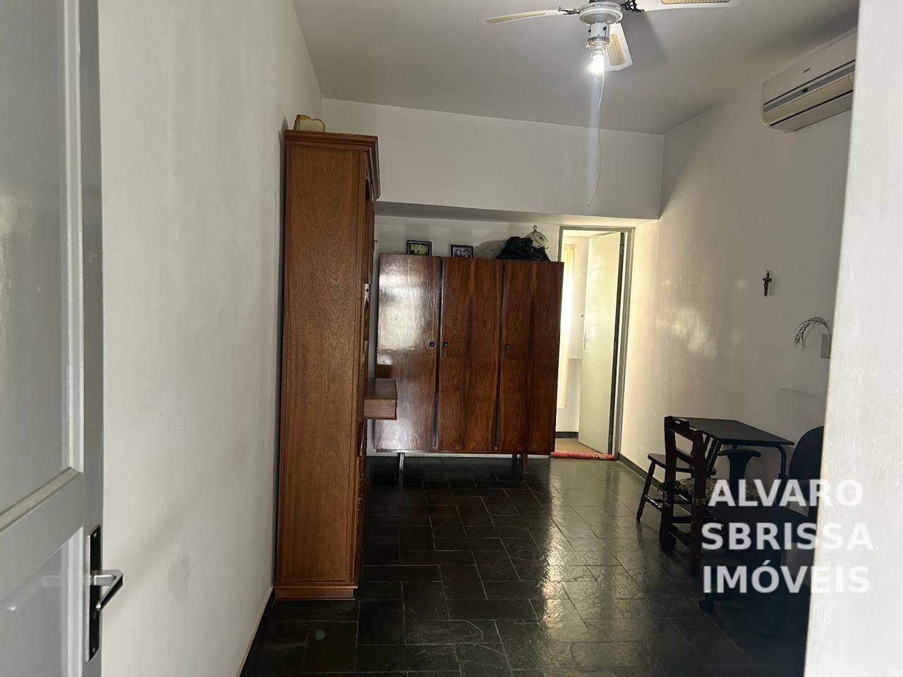 Casa à venda com 3 quartos, 163m² - Foto 4