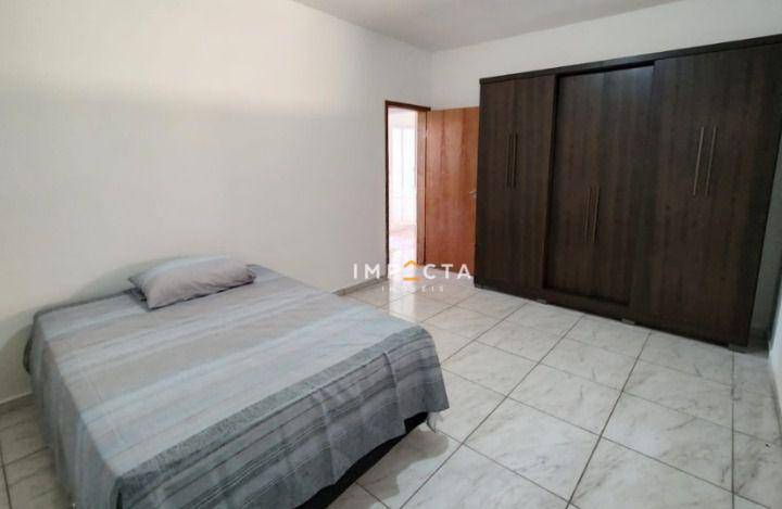 Casa à venda com 2 quartos, 95m² - Foto 11