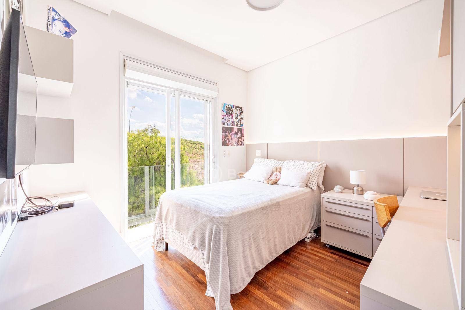 Casa de Condomínio à venda com 4 quartos, 485m² - Foto 17