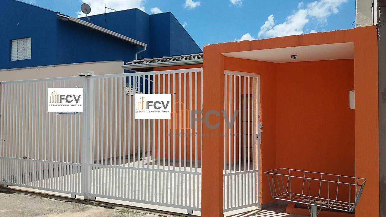 Casa à venda com 3 quartos, 96m² - Foto 1