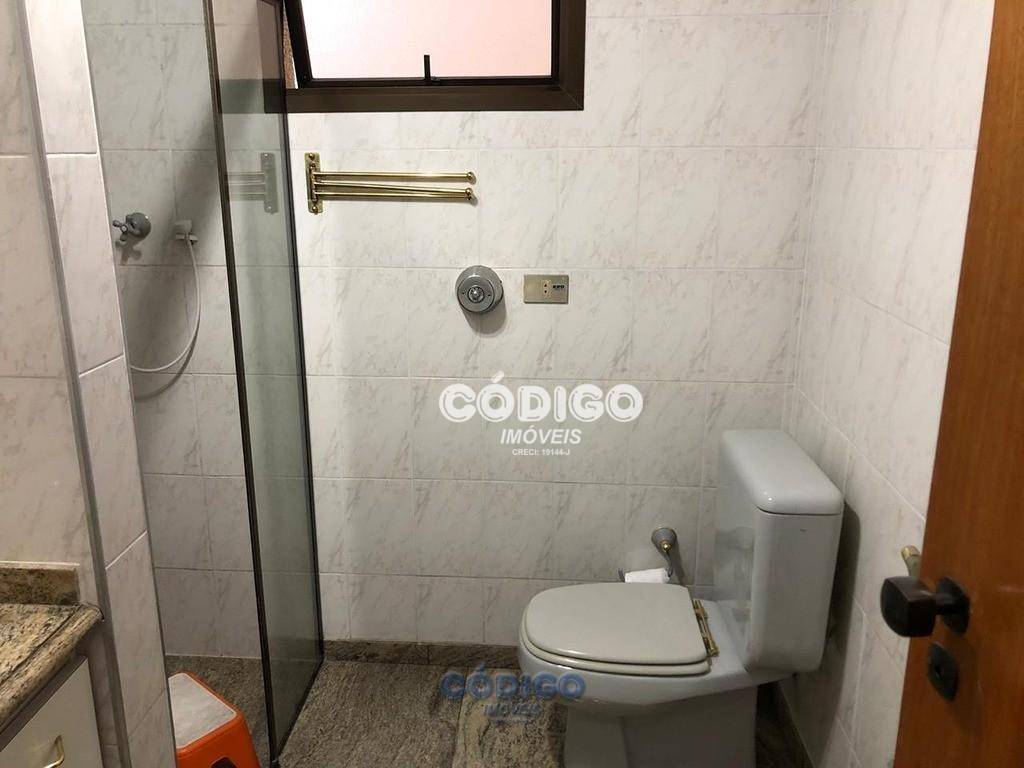 Apartamento à venda com 3 quartos, 146m² - Foto 21