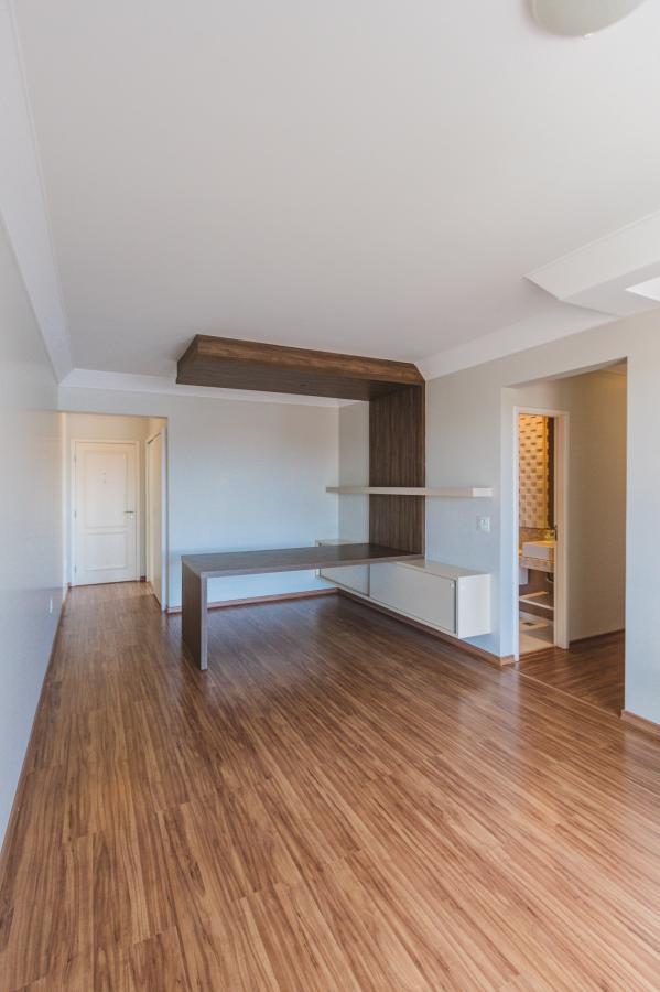 Apartamento à venda com 2 quartos, 107m² - Foto 3