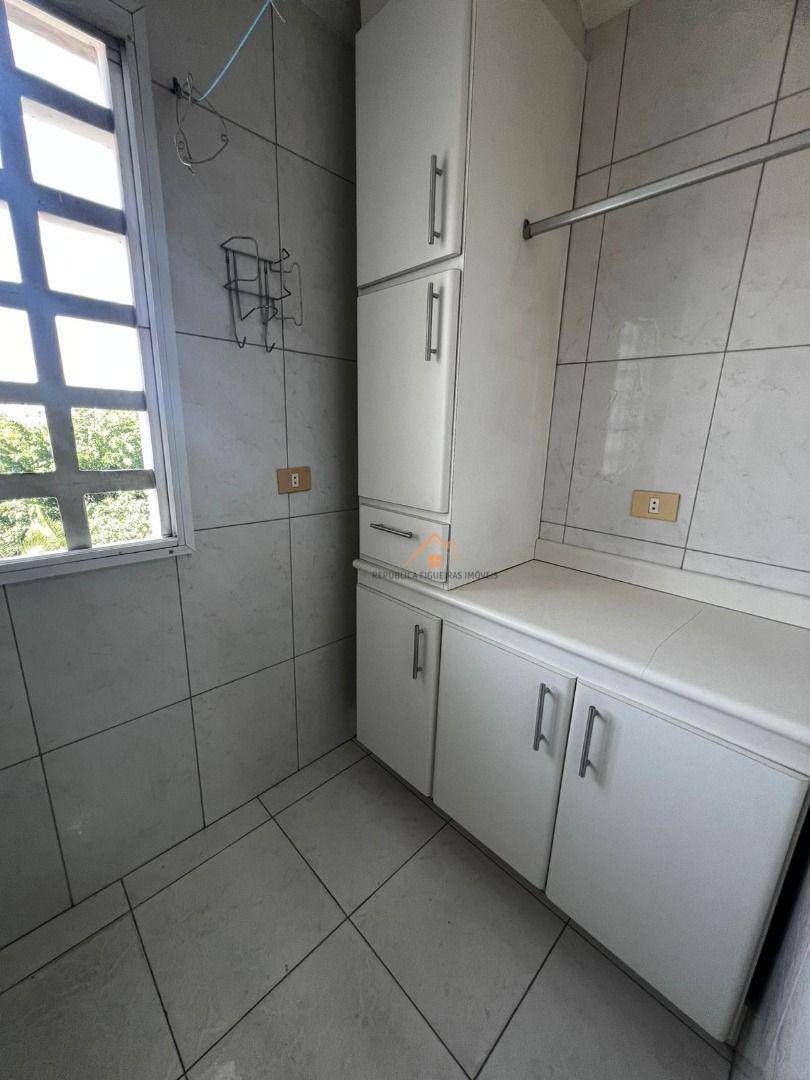 Apartamento para alugar com 2 quartos, 70m² - Foto 3