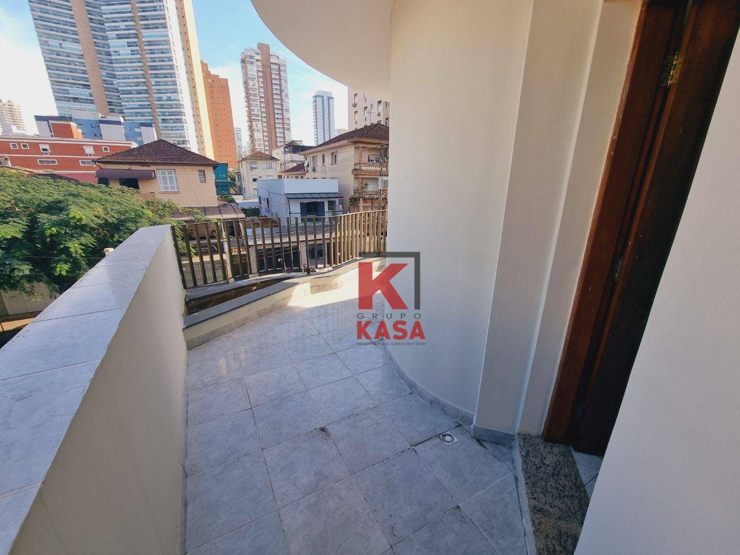 Casa à venda e aluguel com 3 quartos, 339m² - Foto 21