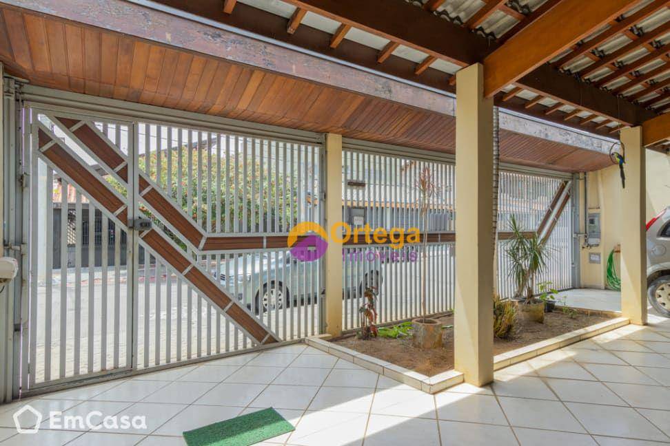 Sobrado à venda com 4 quartos, 200m² - Foto 14