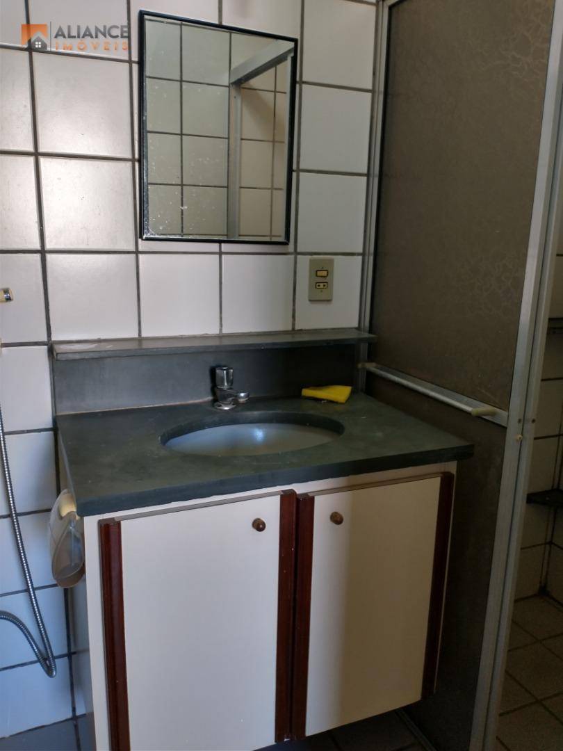 Apartamento à venda e aluguel com 1 quarto, 50m² - Foto 21