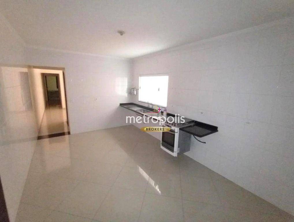 Sobrado à venda com 3 quartos, 213m² - Foto 1