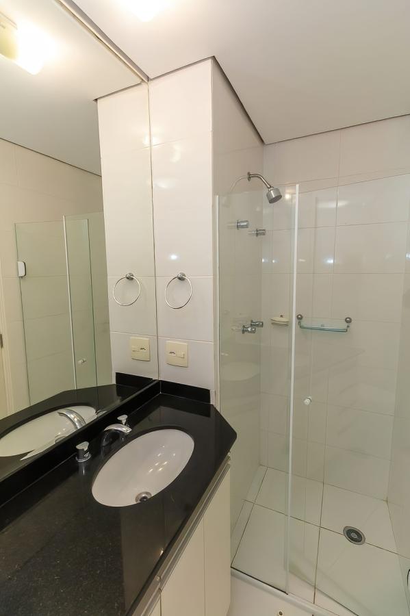 Apartamento para alugar com 2 quartos, 71m² - Foto 13