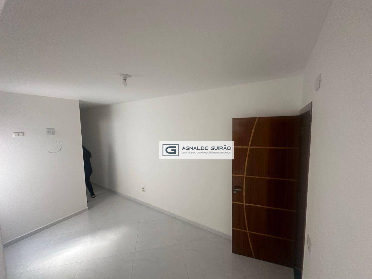 Apartamento à venda com 2 quartos, 49m² - Foto 2