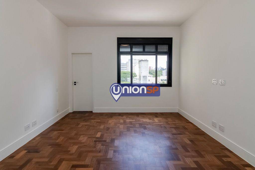 Apartamento à venda com 3 quartos, 141m² - Foto 11