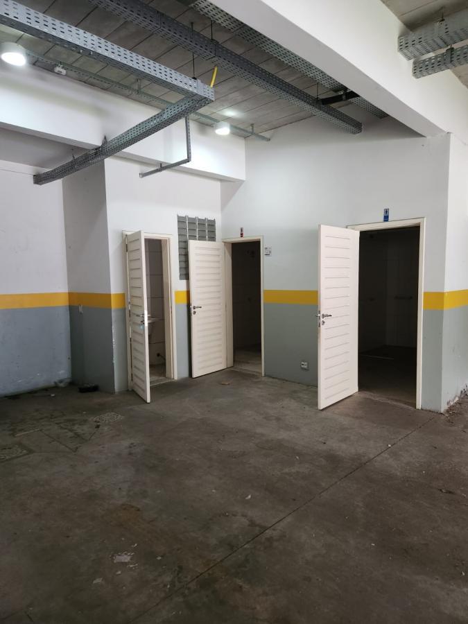 Prédio Inteiro para alugar, 250m² - Foto 18