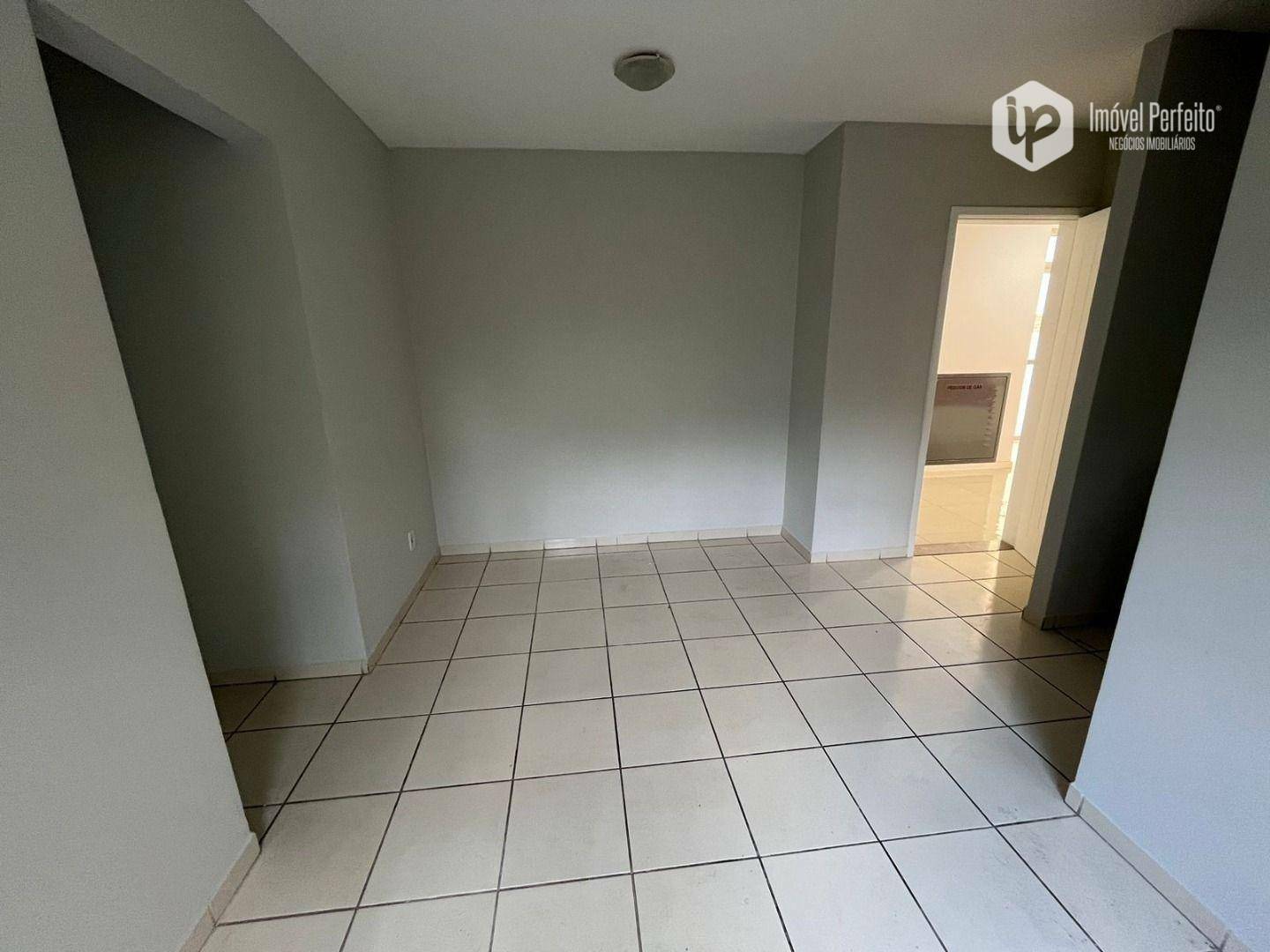 Apartamento para alugar com 2 quartos, 49m² - Foto 2