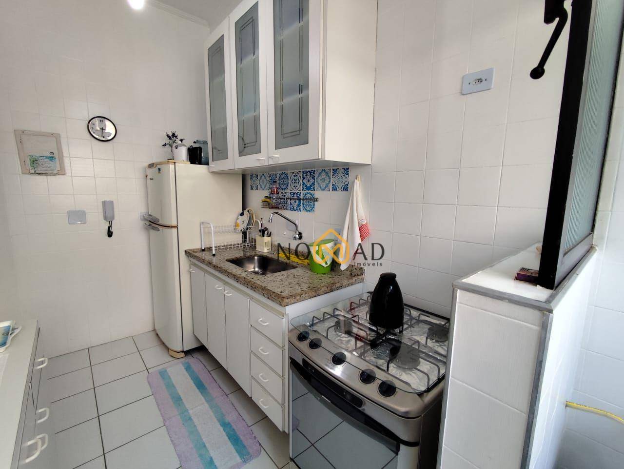 Apartamento à venda com 2 quartos, 70m² - Foto 12