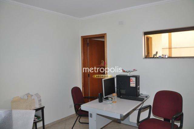 Sobrado à venda com 3 quartos, 300m² - Foto 17