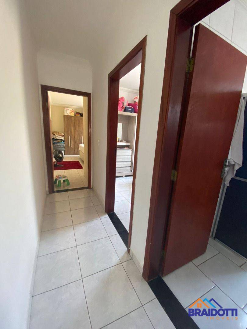 Casa à venda com 2 quartos, 100m² - Foto 18