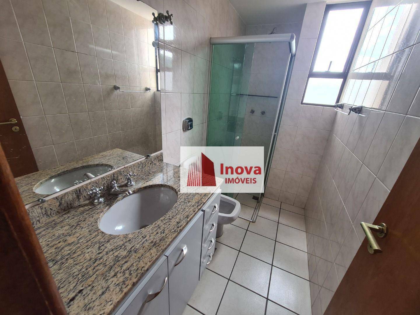 Apartamento à venda com 3 quartos, 110m² - Foto 15