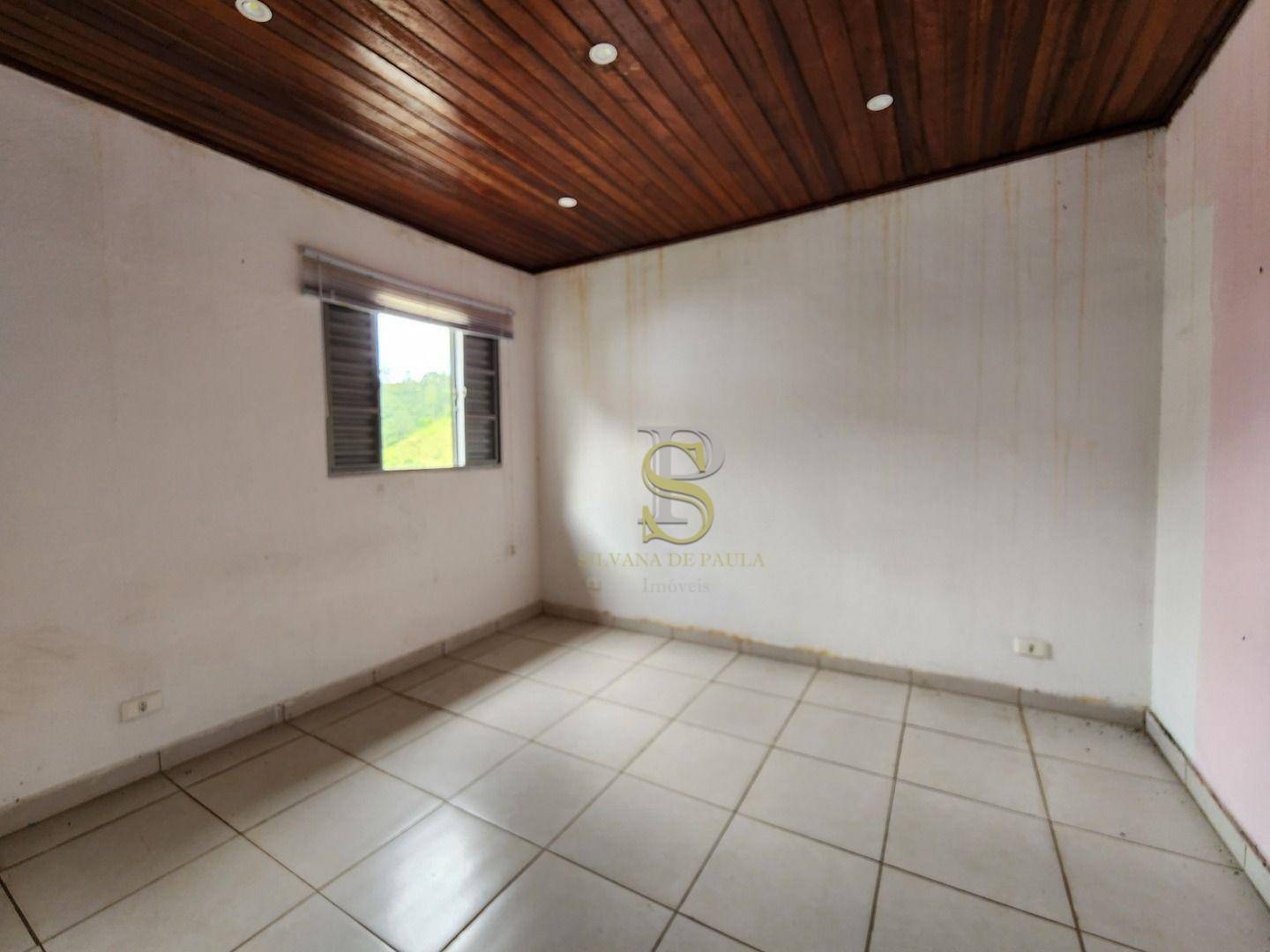 Casa à venda com 5 quartos, 300m² - Foto 31