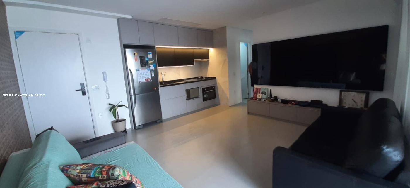 Apartamento à venda com 3 quartos, 86m² - Foto 2