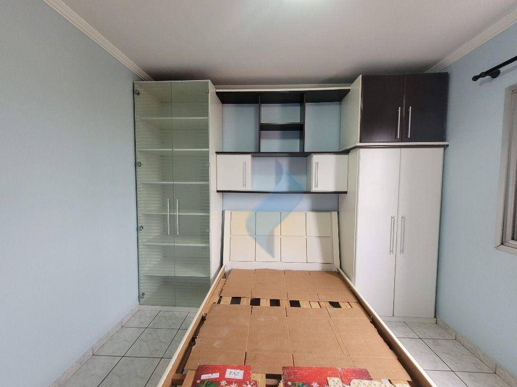 Apartamento para alugar com 2 quartos, 55m² - Foto 12