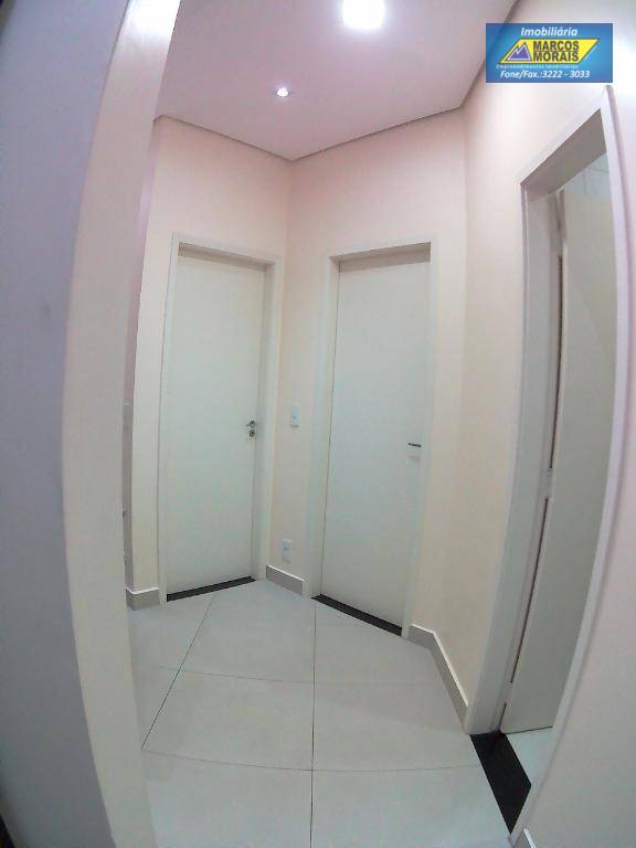 Apartamento à venda com 3 quartos, 65m² - Foto 2