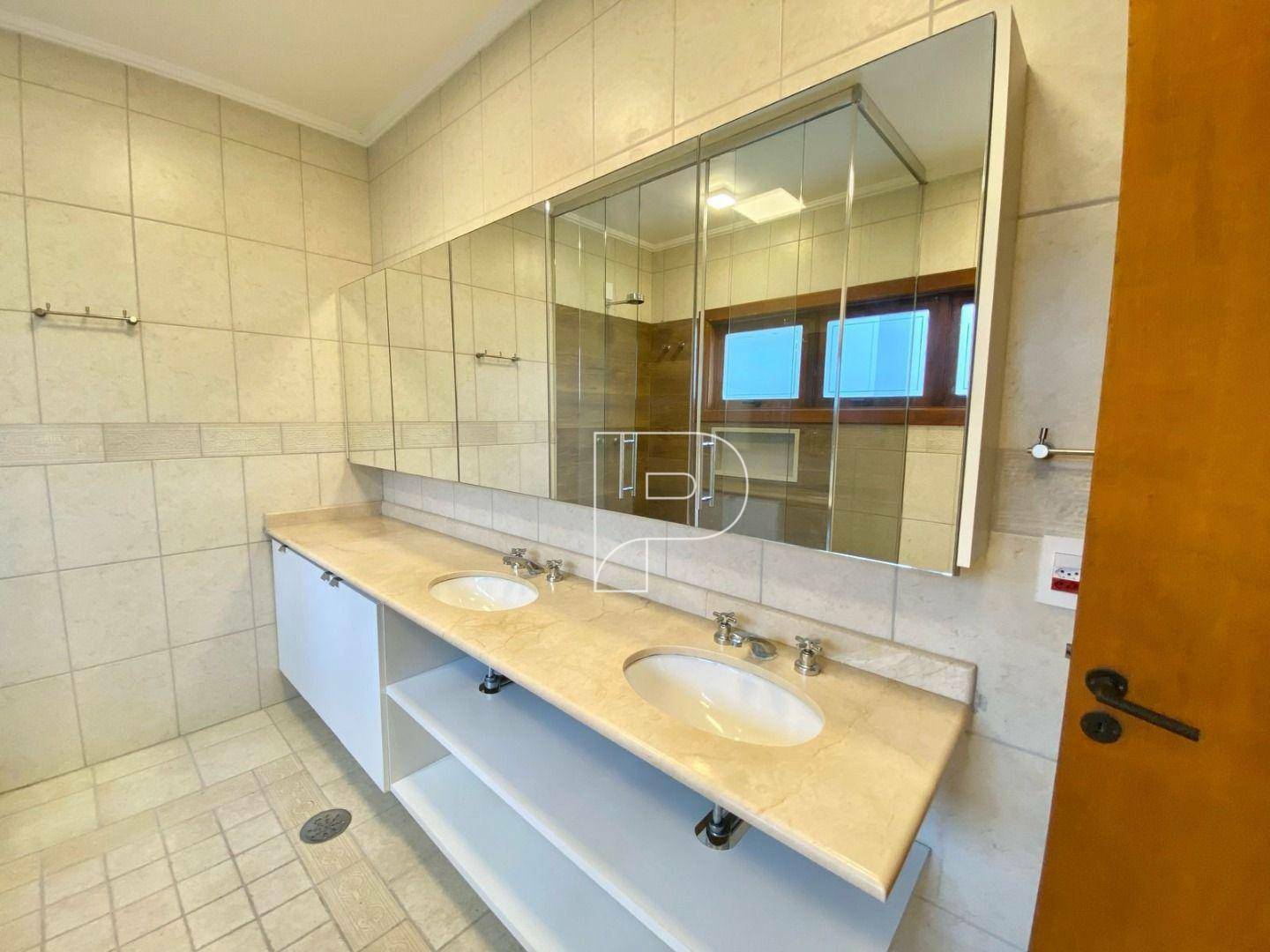 Casa de Condomínio para alugar com 4 quartos, 550m² - Foto 34