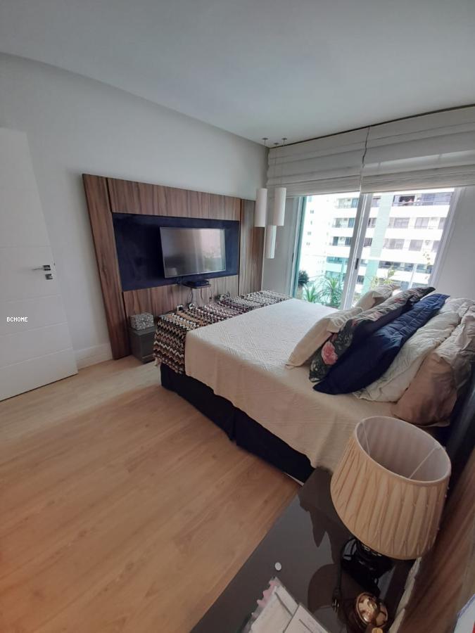 Apartamento à venda com 3 quartos, 157m² - Foto 11