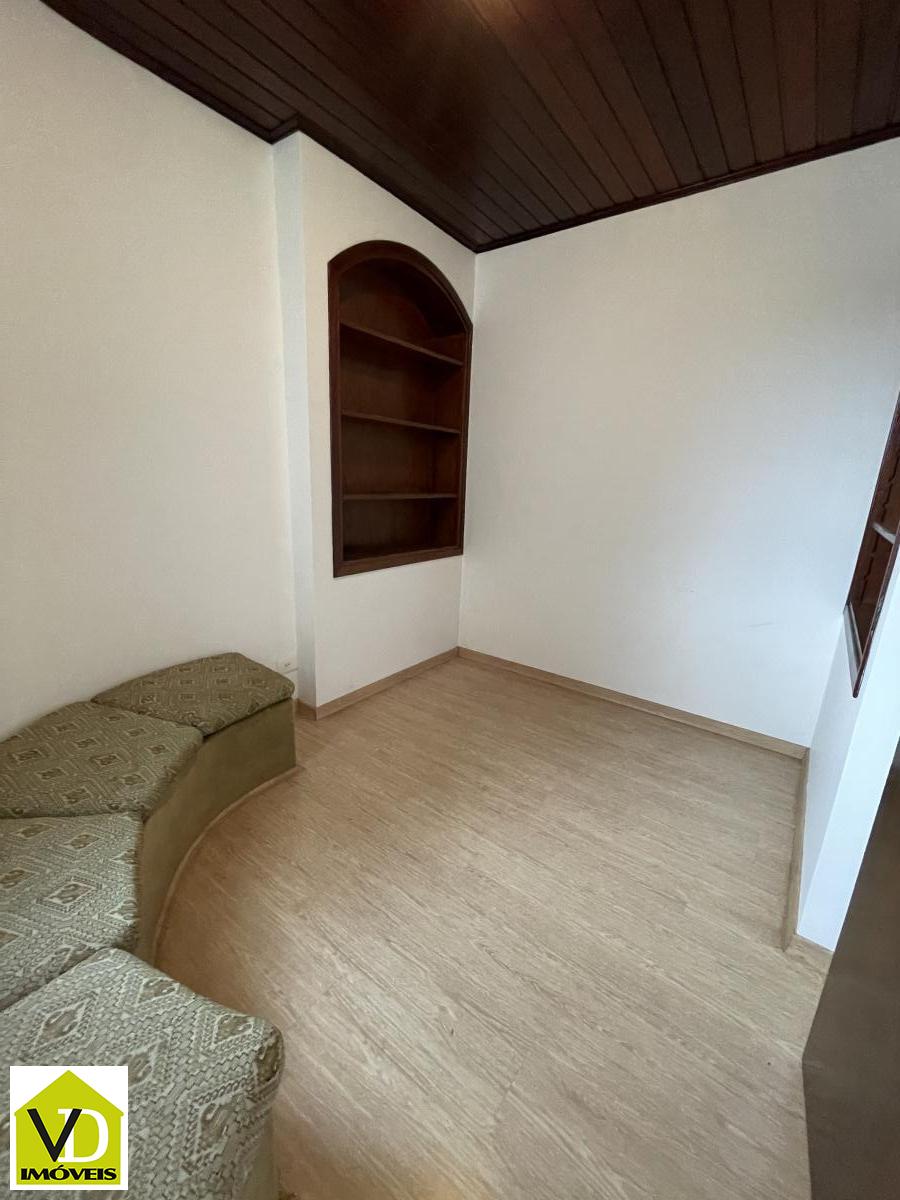 Sobrado à venda com 5 quartos, 360m² - Foto 5