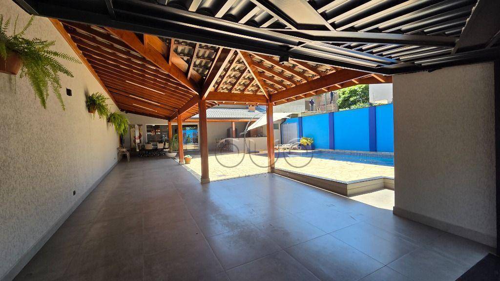 Casa, 3 quartos, 269 m² - Foto 3