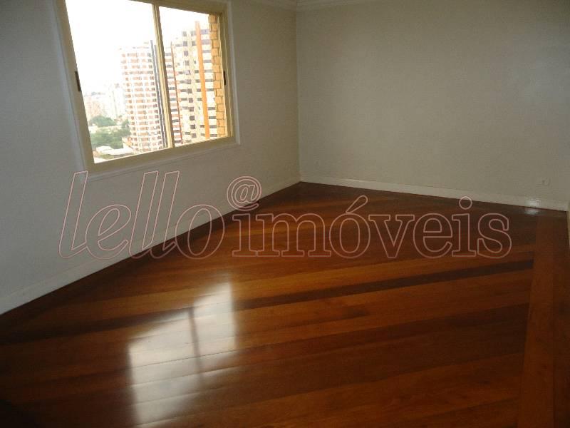 Apartamento para alugar com 4 quartos, 310m² - Foto 3