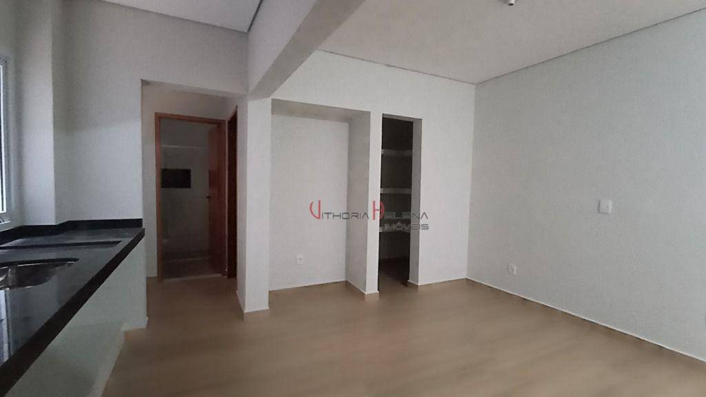 Casa para alugar com 2 quartos, 75m² - Foto 7