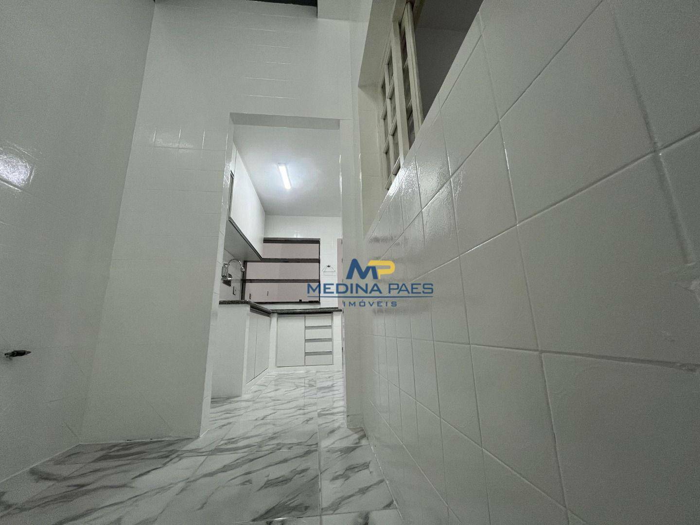 Casa à venda com 3 quartos, 215M2 - Foto 11