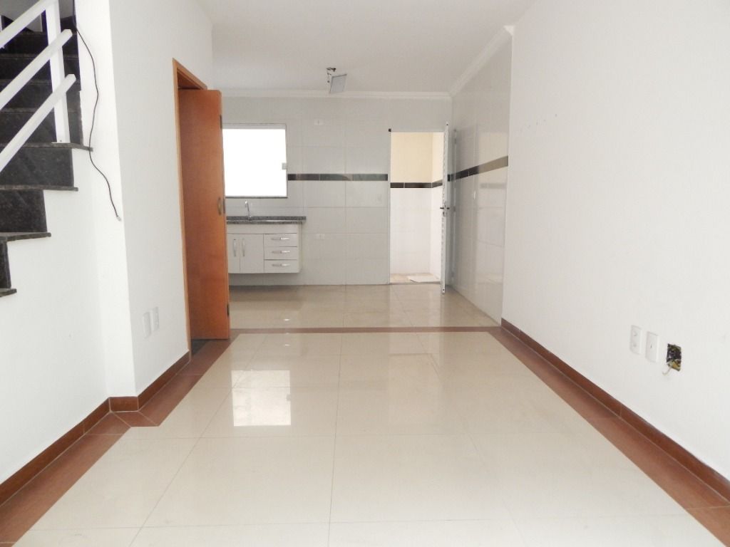 Sobrado à venda com 2 quartos, 65m² - Foto 5