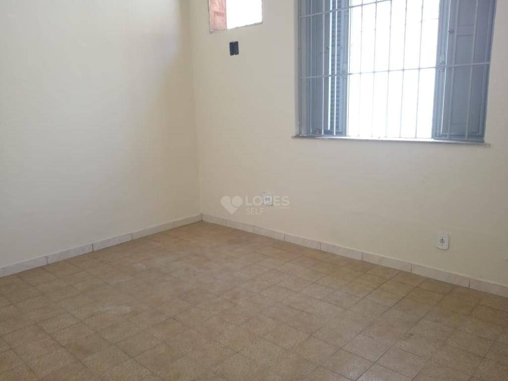 Casa à venda com 3 quartos, 300M2 - Foto 5