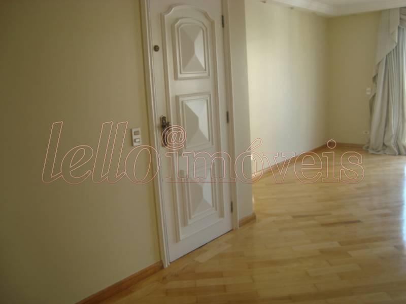 Apartamento para alugar com 2 quartos, 95m² - Foto 8