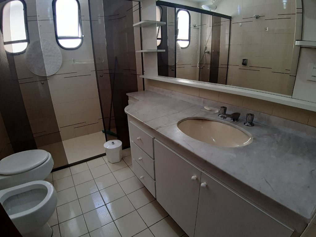 Apartamento à venda com 3 quartos, 140m² - Foto 12