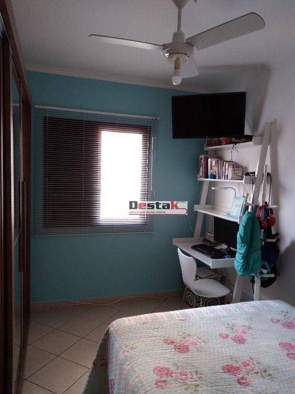 Apartamento à venda com 3 quartos, 180m² - Foto 15